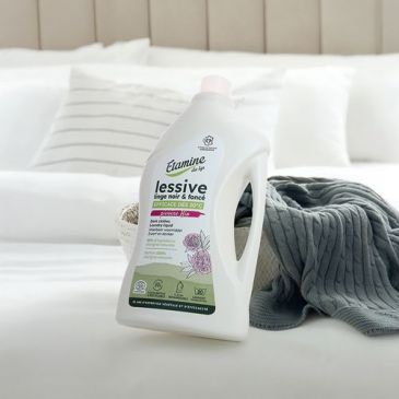 Lessive liquide linge noir & foncé Pivoine 1 L